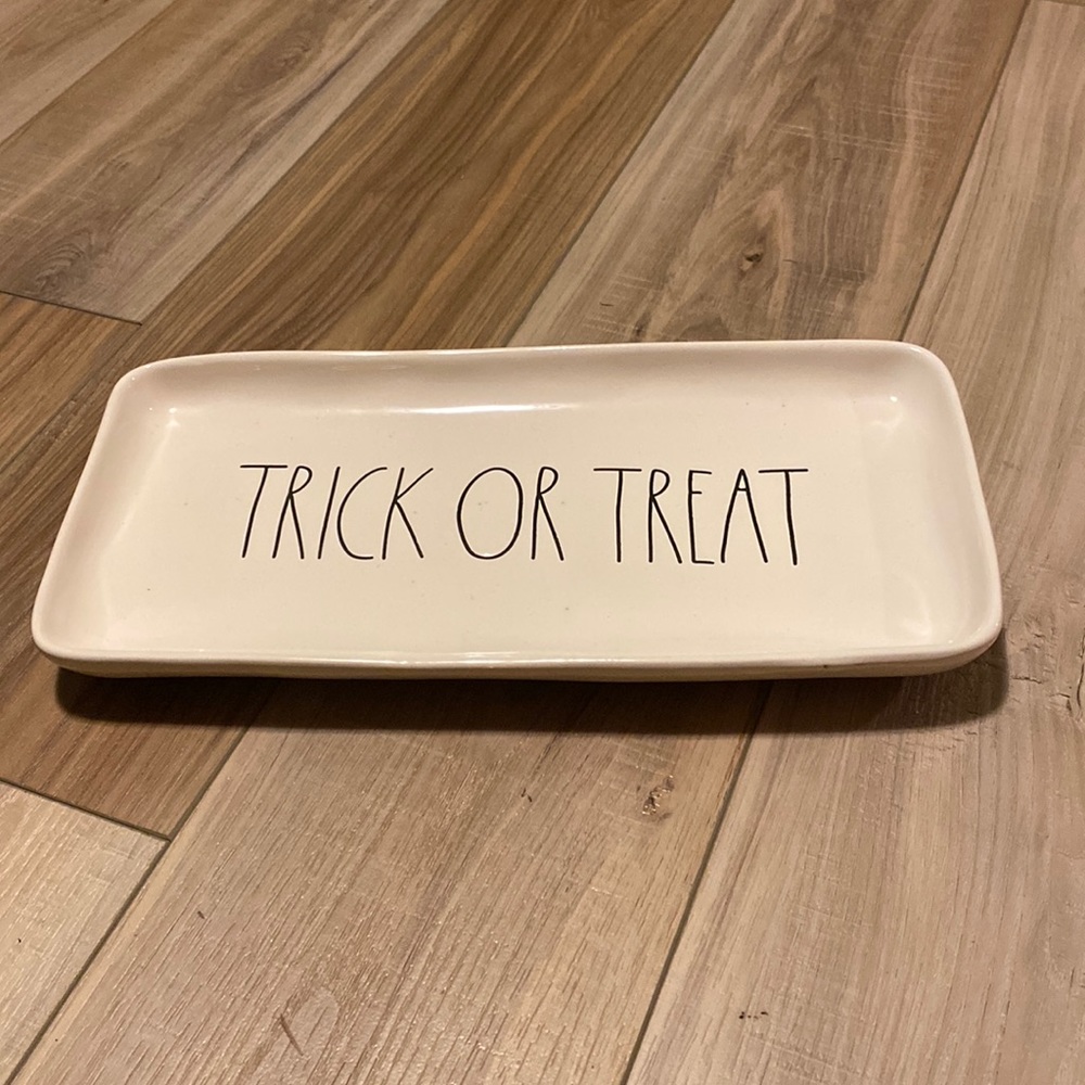 Rae Dunn Platter